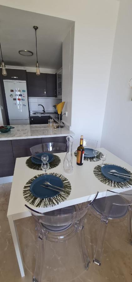Small Oasis - Appartement 6 Personnes Manilva Extérieur photo