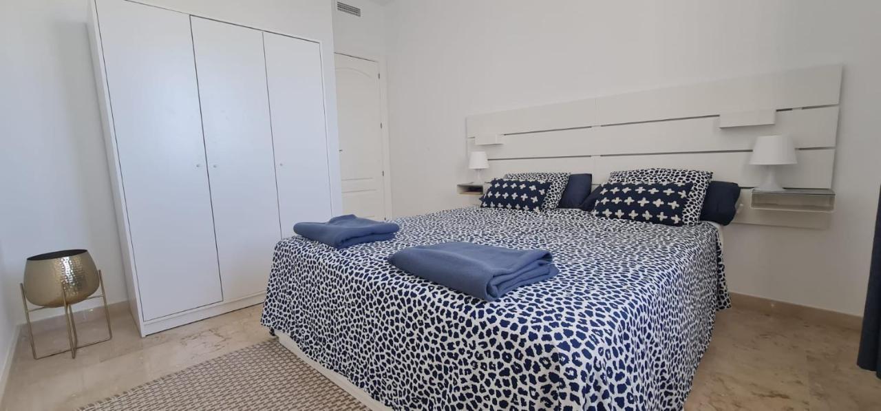 Small Oasis - Appartement 6 Personnes Manilva Extérieur photo